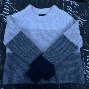 Banana republic crew neck sweater